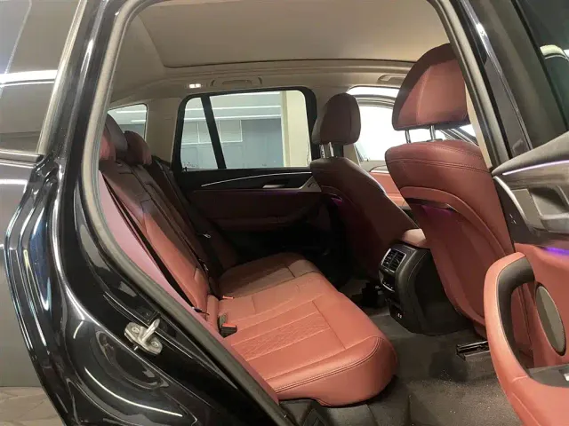 BMW X3 — Фото автомобиля 18