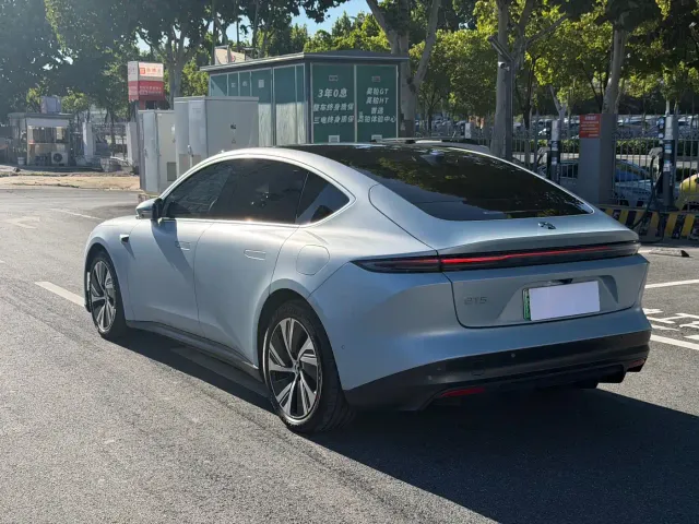 Nio ET5 — Фото автомобиля 9