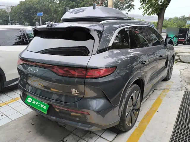 BYD Tang L — Фото автомобиля 6