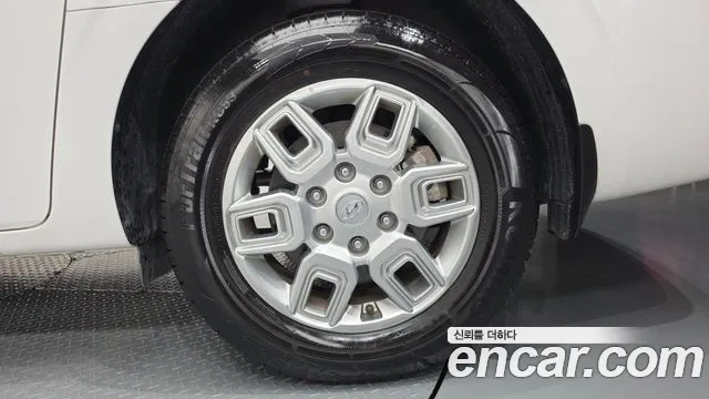 Hyundai Staria — Фото автомобиля 6