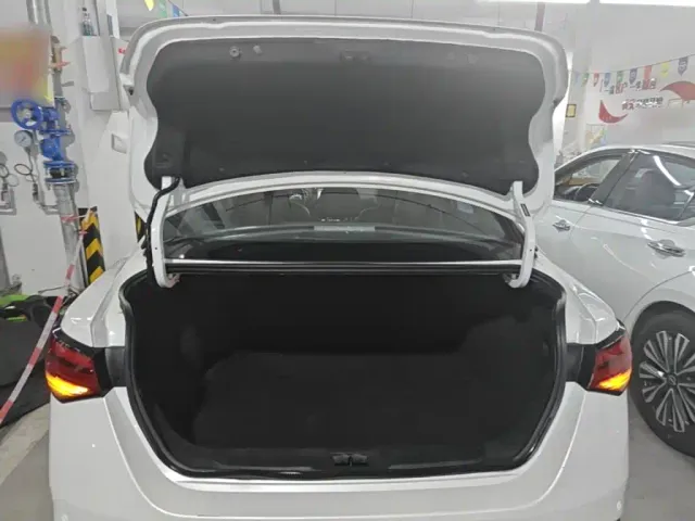 Nissan Sylphy — Фото автомобиля 18