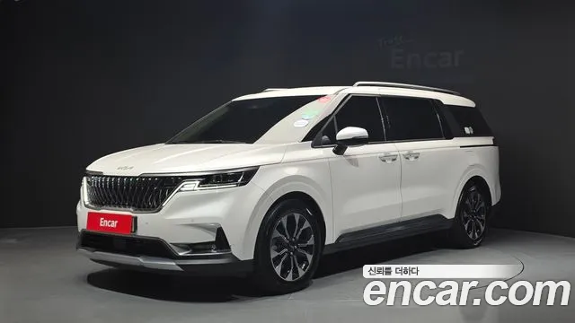Фотография автомобиля — Kia Carnival Generation 4