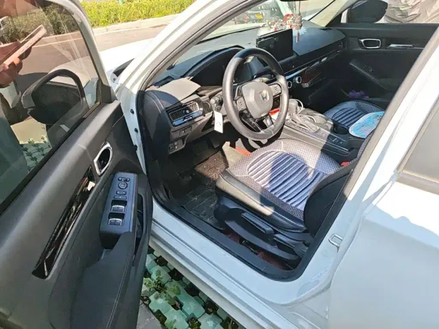 Honda Civic — Фото автомобиля 12