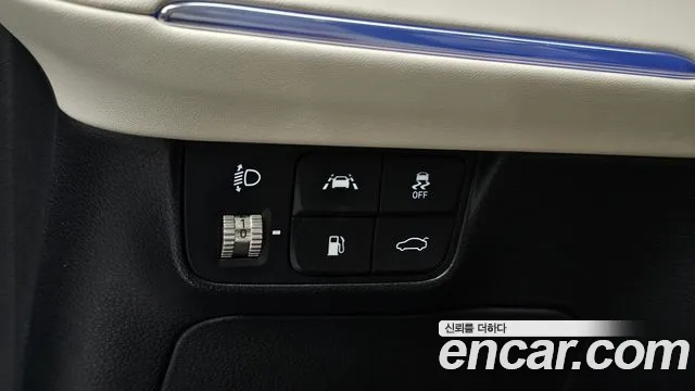 Hyundai Grandeur Grandeur (New) Hybrid — Фото автомобиля 28