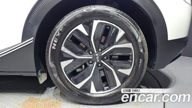 Kia EV6 — Фото автомобиля 21