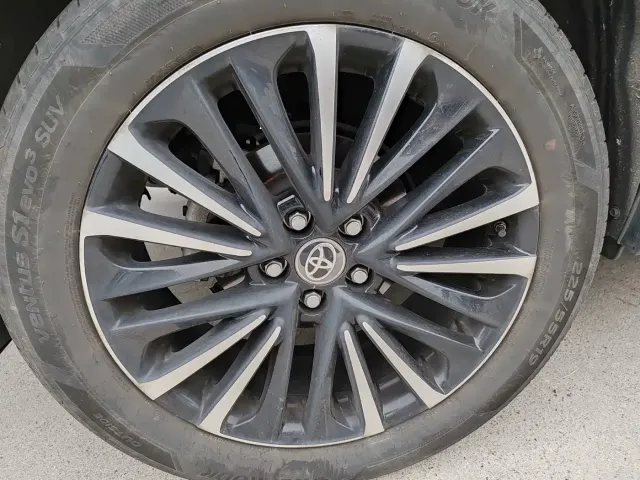 Toyota Venza — Фото автомобиля 8