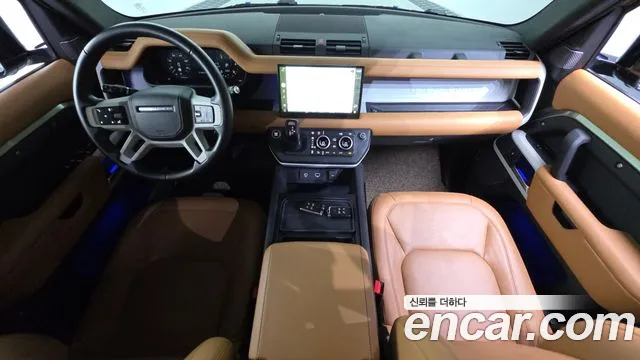 Land Rover Defender — Фото автомобиля 10