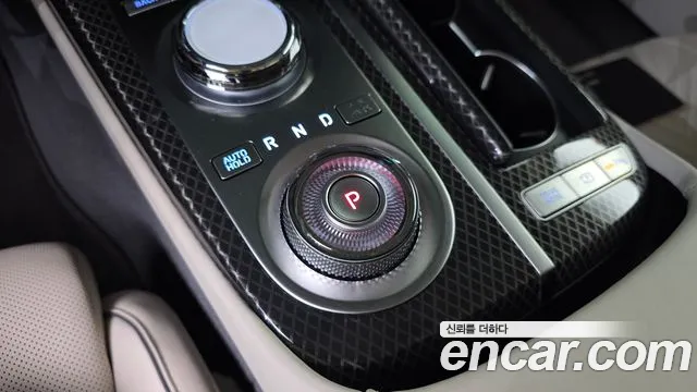 Genesis G80 Бензин 2.5 турбо AWD — Фото автомобиля 9