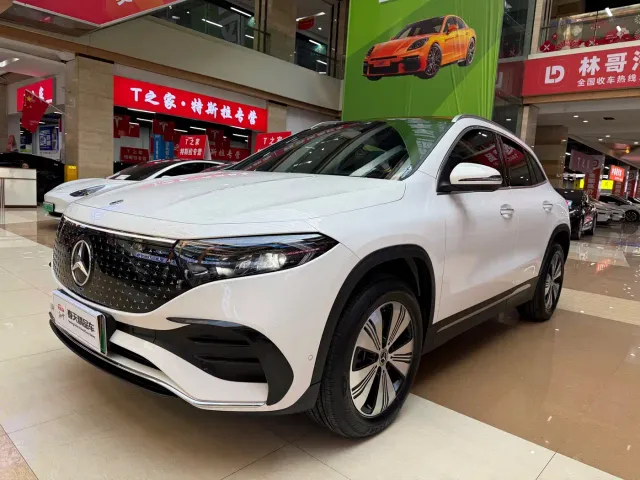 Mercedes-Benz EQA — Фото автомобиля 3