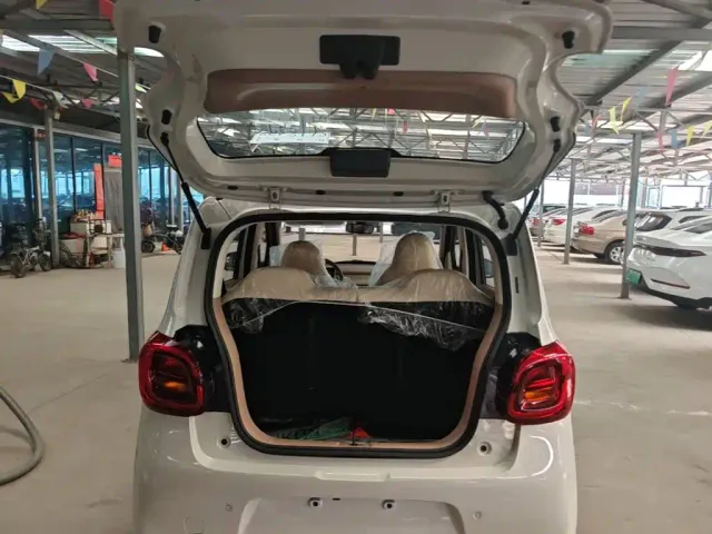 Wuling Hongguang Mini EV — Фото автомобиля 18