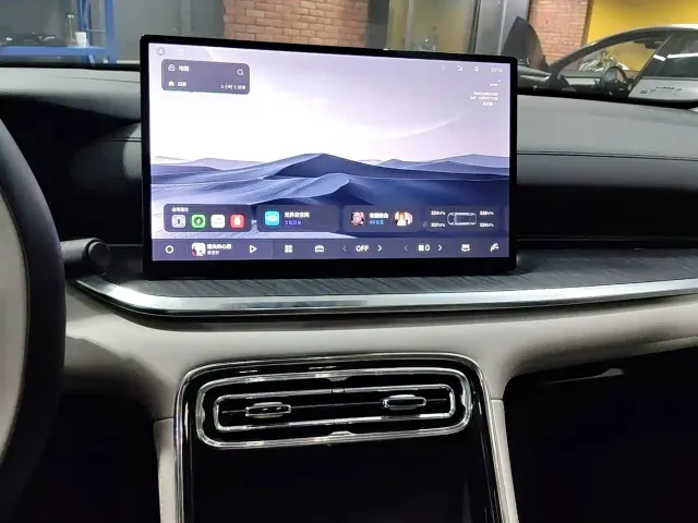 Geely Galaxy Stellar 6 — Фото автомобиля 14