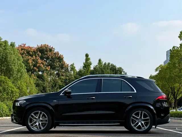 Mercedes-Benz GLE-Class AMG — Фото автомобиля 3