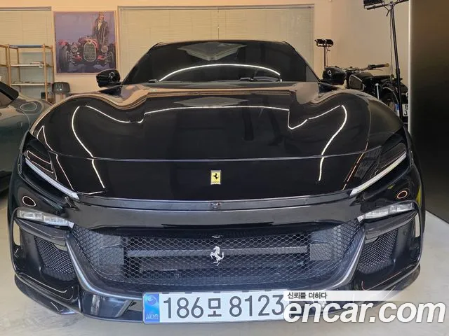 Ferrari Purosangue — Фото автомобиля 3