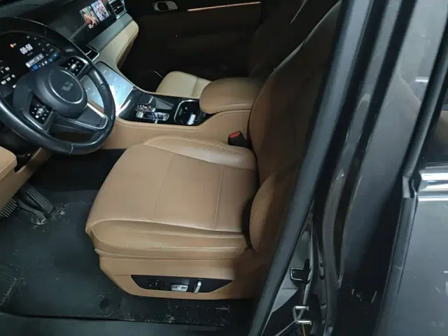 Li Auto ONE — Фото автомобиля 14