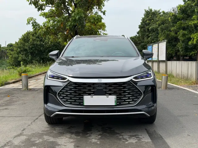 BYD Tang — Фото автомобиля 2