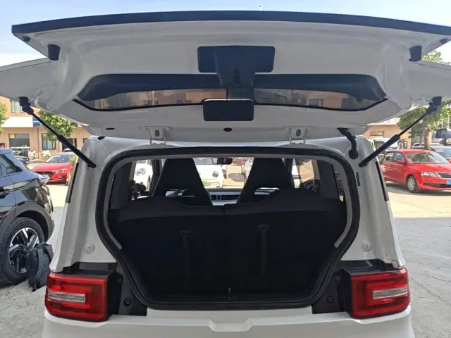 Wuling Hongguang Mini EV — Фото автомобиля 18
