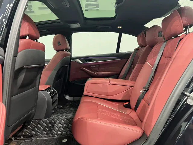 BMW 5 Series — Фото автомобиля 20