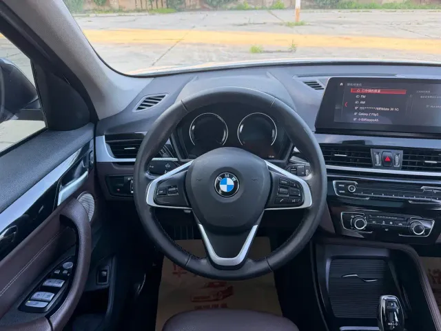 BMW X1 — Фото автомобиля 10