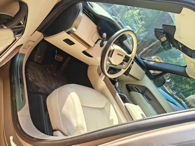 Land Rover Range Rover — Фото автомобиля 2