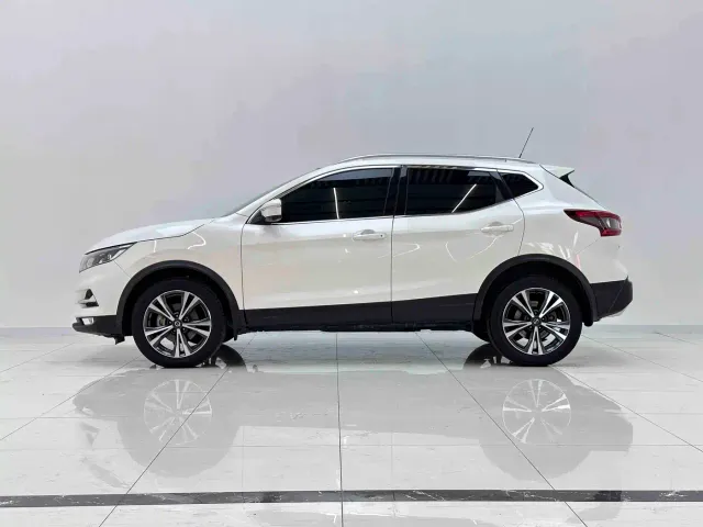Nissan Qashqai — Фото автомобиля 3