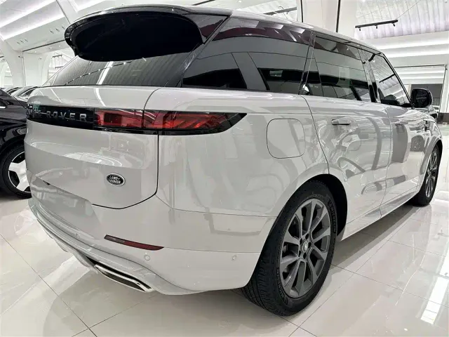 Land Rover Range Rover Sport — Фото автомобиля 18