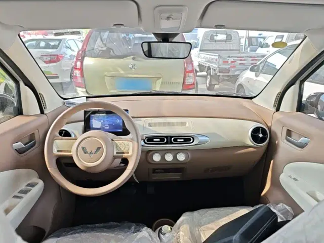Wuling Hongguang Mini EV — Фото автомобиля 9