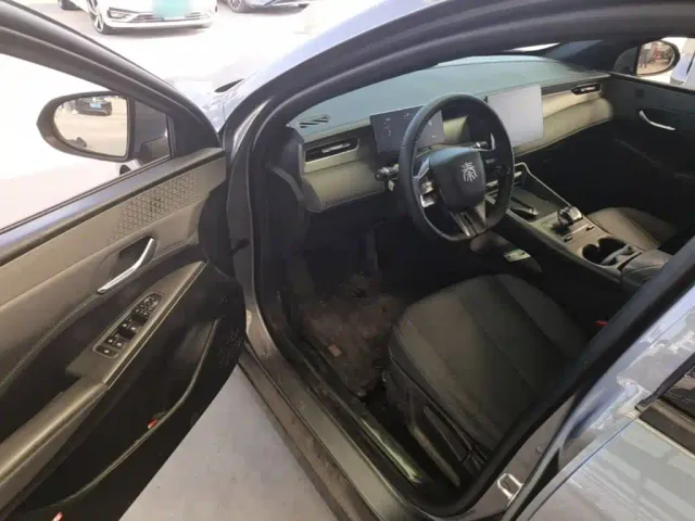 BYD Qin PLUS — Фото автомобиля 15