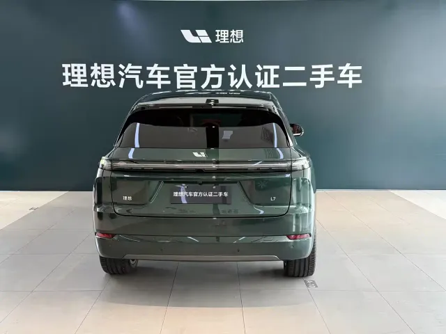 Li Auto L7 — Фото автомобиля 3