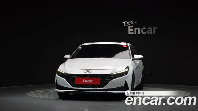 Hyundai Avante CN7 — Фото автомобиля 3