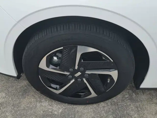 Geely Galaxy L6 — Фото автомобиля 6