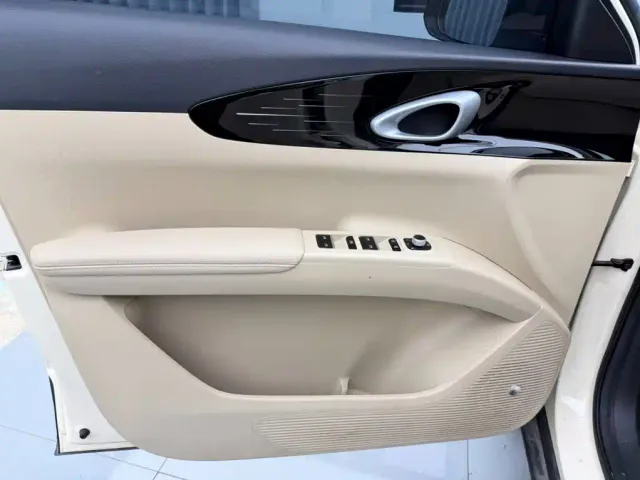 Geely Starry Wish — Фото автомобиля 8