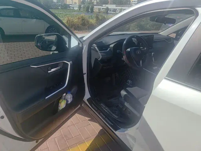 Toyota Wildlander — Фото автомобиля 12