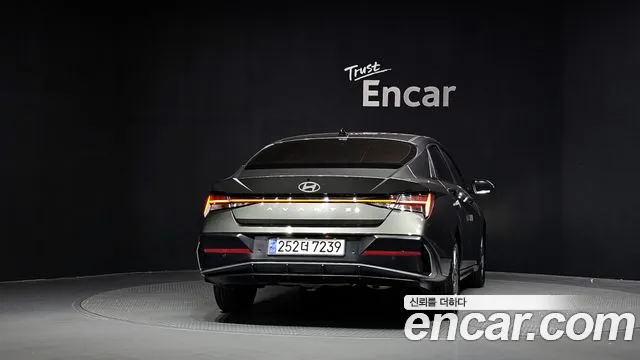 Hyundai Avante — Фото автомобиля 4