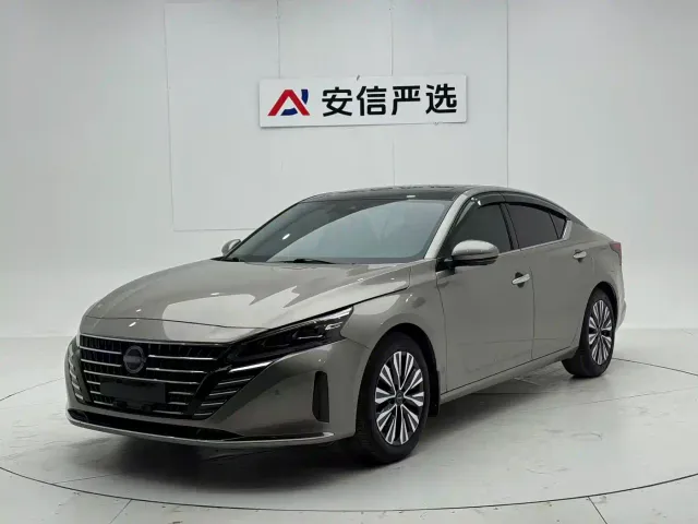 Фотография автомобиля — Nissan Teana