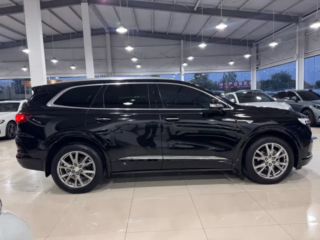 Buick Enclave — Фото автомобиля 4