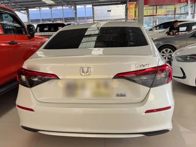 Honda Civic — Фото автомобиля 5