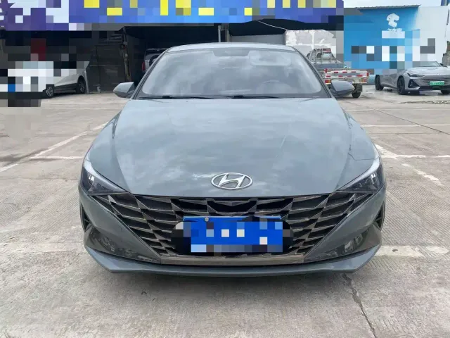 Hyundai Elantra — Фото автомобиля 2