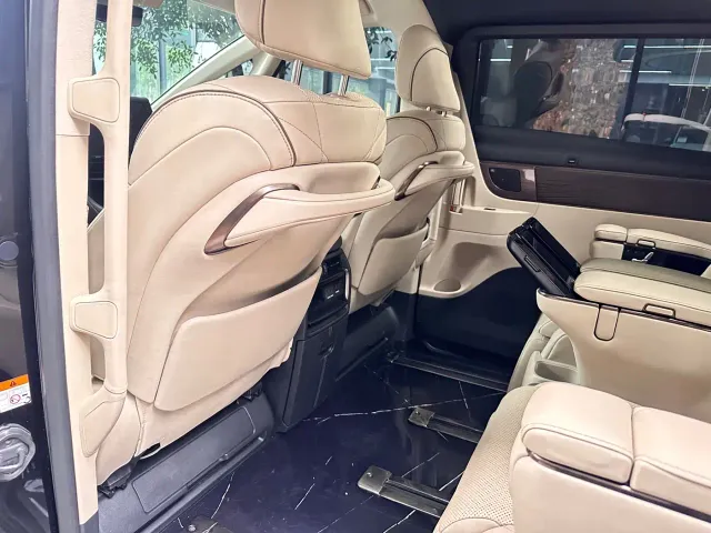 Toyota Alphard — Фото автомобиля 11
