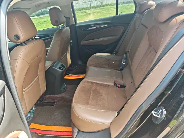 Buick Regal — Фото автомобиля 9