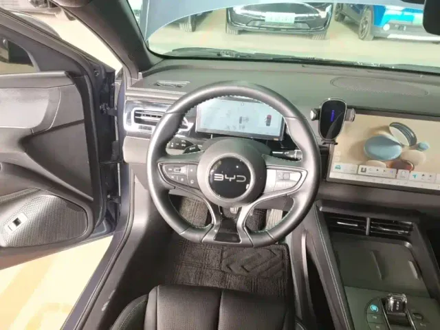 BYD Seal 06 — Фото автомобиля 10