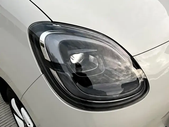 Wuling Hongguang Mini EV — Фото автомобиля 20
