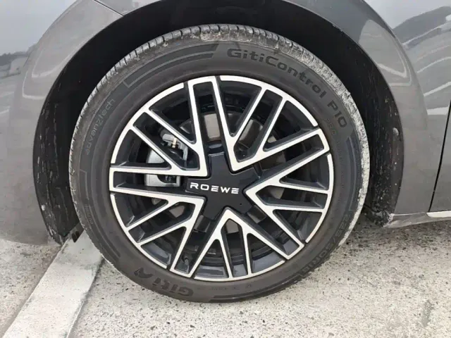 Roewe M7 DMH — Фото автомобиля 22