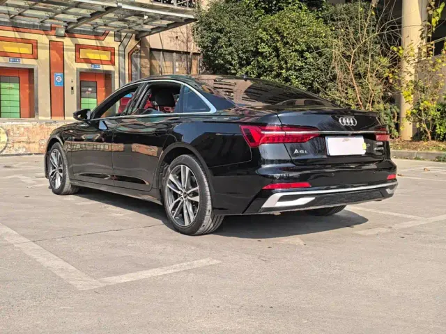Audi A6L — Фото автомобиля 14