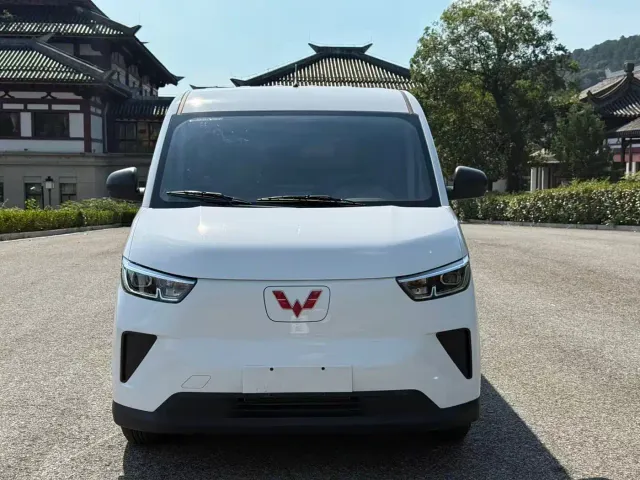 Wuling Yangguang — Фото автомобиля 2