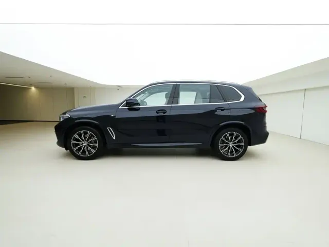 BMW X5 — Фото автомобиля 3
