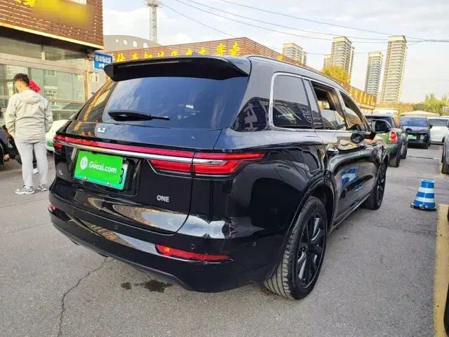 Li Auto ONE — Фото автомобиля 6