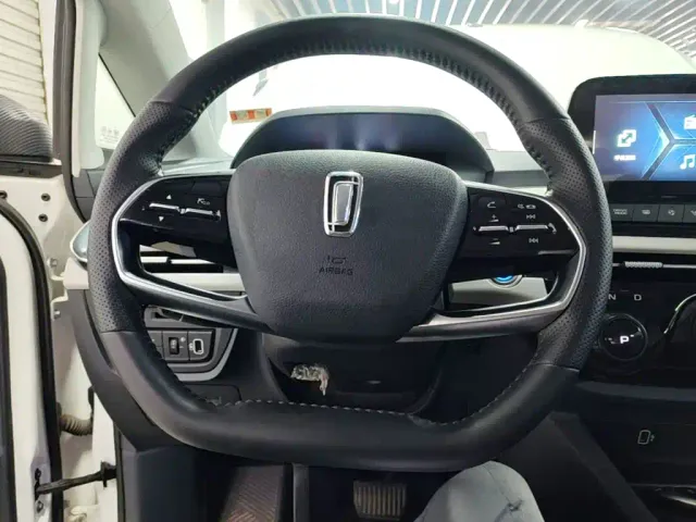 Bestune NAT — Фото автомобиля 10