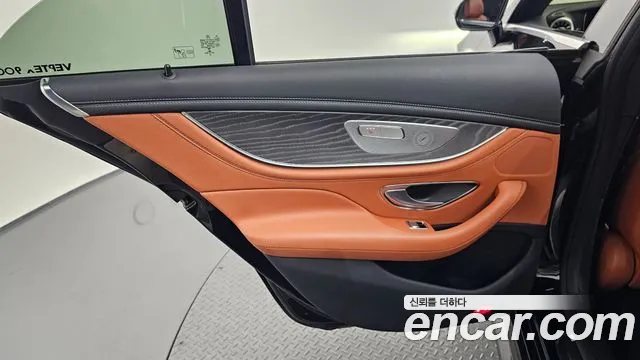 Mercedes-Benz CLS-Class — Фото автомобиля 23
