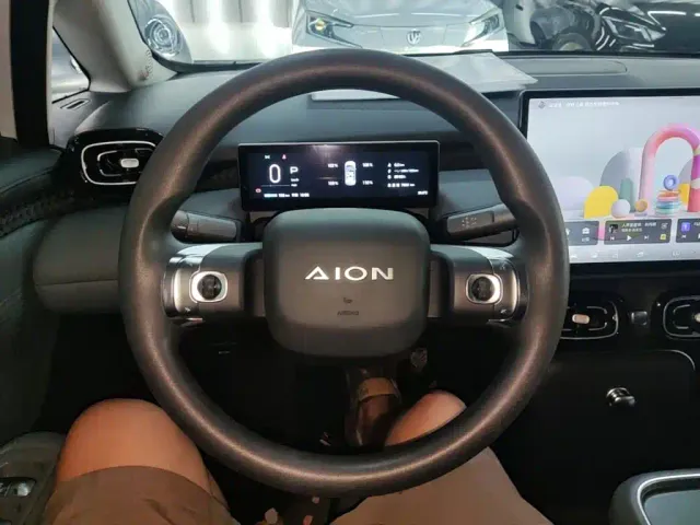 GAC Aion UT — Фото автомобиля 10
