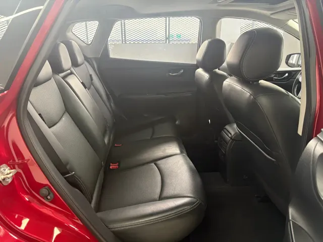 Nissan Tiida — Фото автомобиля 4
